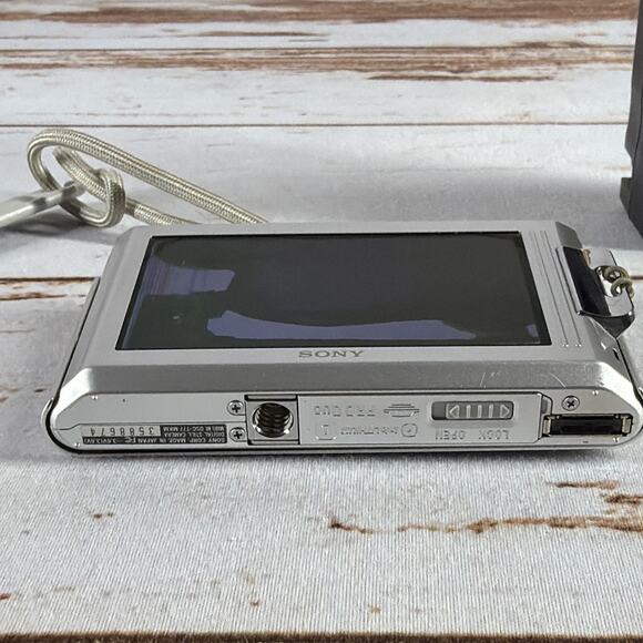 SONY Cyber Shot DSC-T77 Digital Camera FOR PARTS Silver - Picture 6 of 6